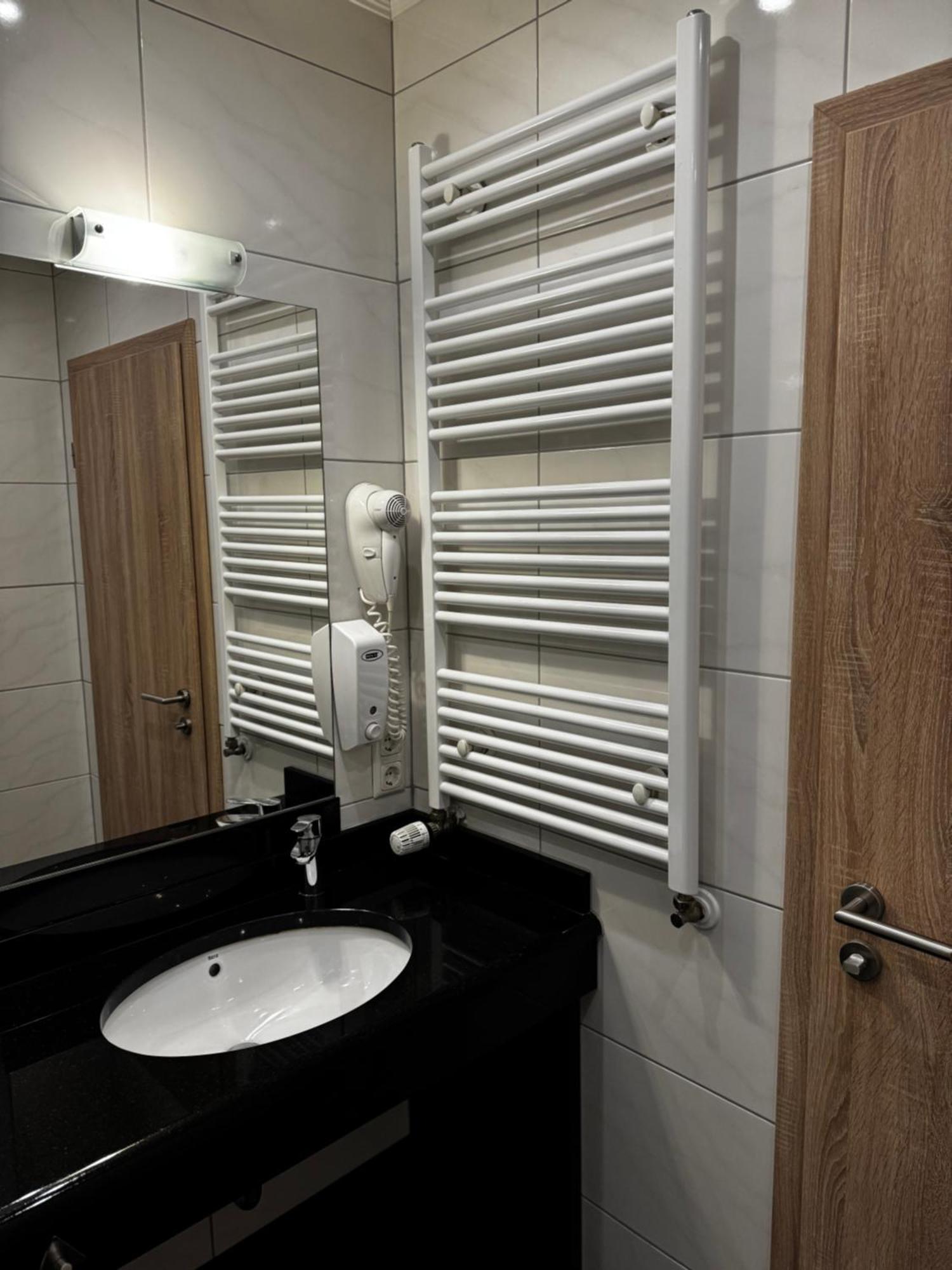 Hotel & Restaurant Brommler Muehle Gangelt Ngoại thất bức ảnh